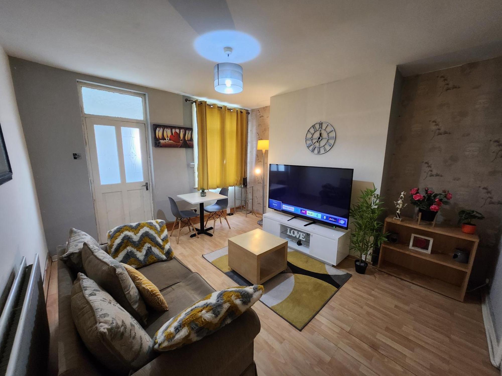 Primos Executive - 2 Bedroom House In Wallsend นิวคาสเซิล อะพอน ไทน์ ภายนอก รูปภาพ